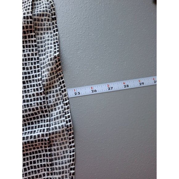 Ann Taylor Tunic Blouse L Black White Geometric V Neck 3/4 Sleeve Lagenlook - Picture 6 of 6